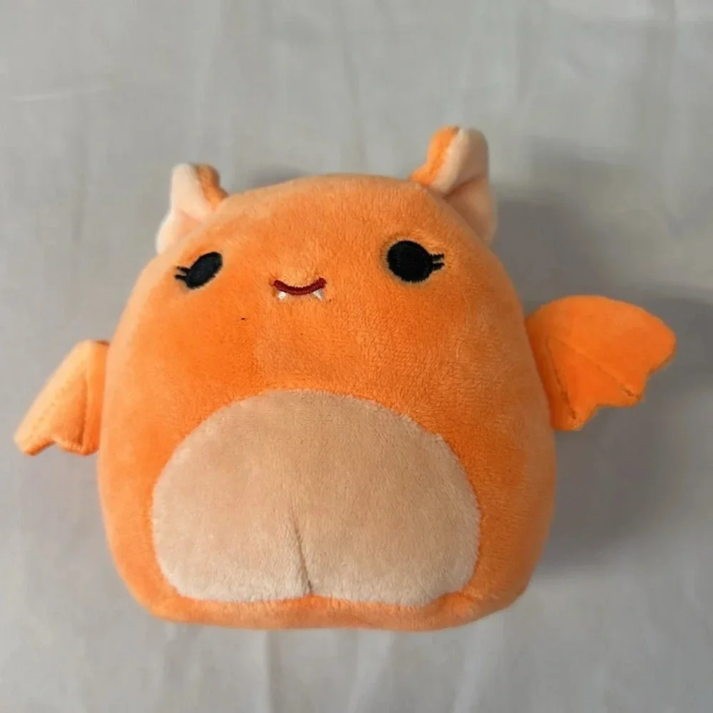 Squishmallow - NWOT - Tilly  Bat. Size 4” - Picture 2 of 5